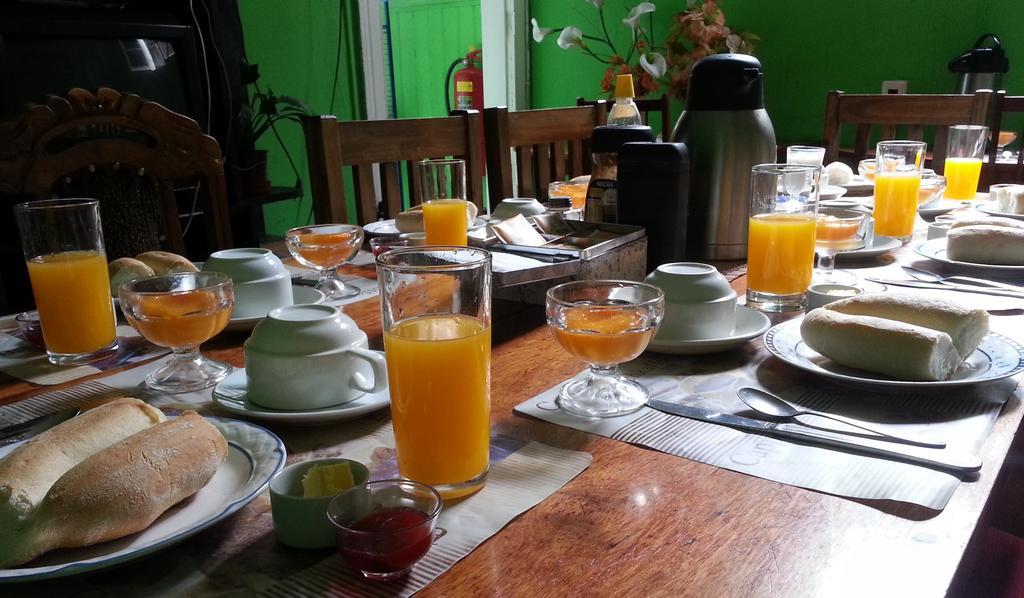 Bed & Breakfast Hostal Chaptex 1440 2*